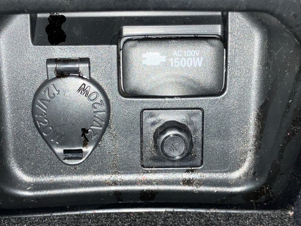 AC100V/1500Wコンセント 写真