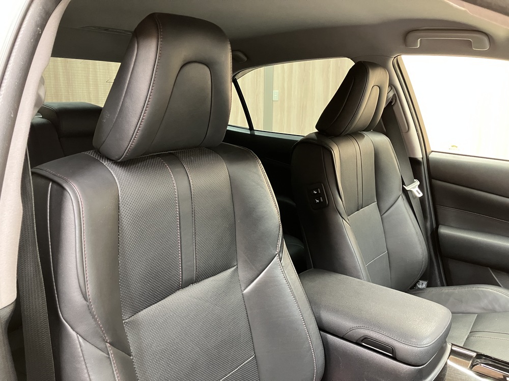 ブラック革シート 外観