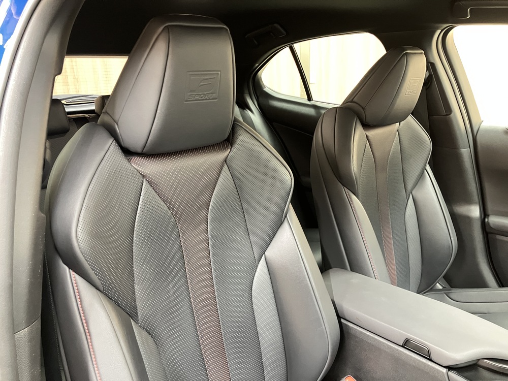 革スポーツシート