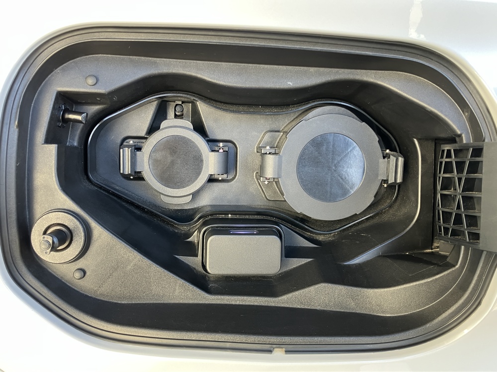 プラグインハイブリッド 1