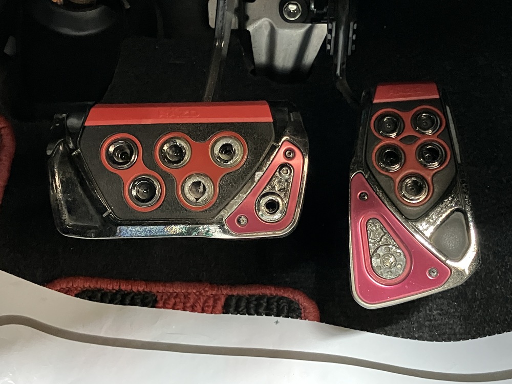 RAZOアルミペダルカバー