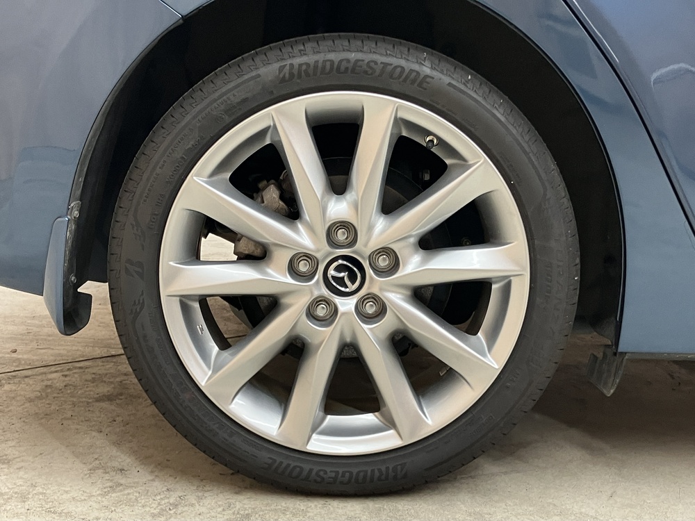 18インチアルミホイール 2/4